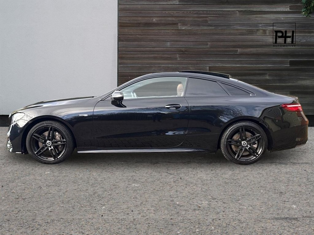 USED 2017 17 MERCEDES-BENZ E-CLASS 3.0 E400 V6 AMG Line (Premium Plus) Coupe 2dr Petrol G-Tronic+ 4MATIC Euro 6 (s/s) (333 ps) SOFT CLOSE|PAN ROOF|BLIND SPOT