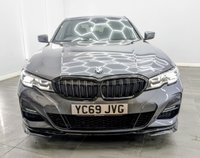 USED 2019 69 BMW 3 SERIES 2.0 320d M Sport Saloon 4dr Diesel Auto xDrive Euro 6 (s/s) (190 ps) 20'' ALLOY WHEELS , APPLE CARPLAY, SAT NAV ,CRUISE CONTROL , HEATED LEATHER SEATS ,DUAL CLIMATE CONTROL , FRONT AND REAR PARKING SENSORS , REAR CAMERA , SERVICE HISTORY
