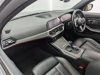 USED 2019 69 BMW 3 SERIES 2.0 320d M Sport Saloon 4dr Diesel Auto xDrive Euro 6 (s/s) (190 ps) 20'' ALLOY WHEELS , APPLE CARPLAY, SAT NAV ,CRUISE CONTROL , HEATED LEATHER SEATS ,DUAL CLIMATE CONTROL , FRONT AND REAR PARKING SENSORS , REAR CAMERA , SERVICE HISTORY
