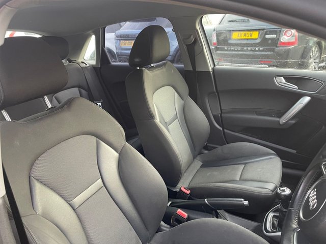 2016 AUDI A1 - Photo 9