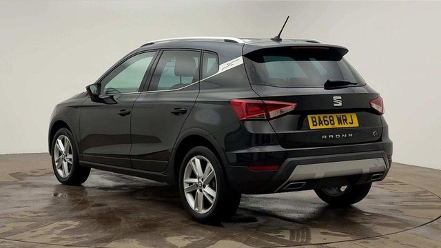 2019 SEAT ARONA - Photo 2