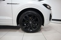 USED 2020 70 VOLKSWAGEN TOUAREG 3.0 TDI V6 Black Edition SUV 5dr Diesel Tiptronic 4Motion Euro 6 (s/s) (286 ps) 1FORMER+360+PANO+21+V/CPIT+AIR