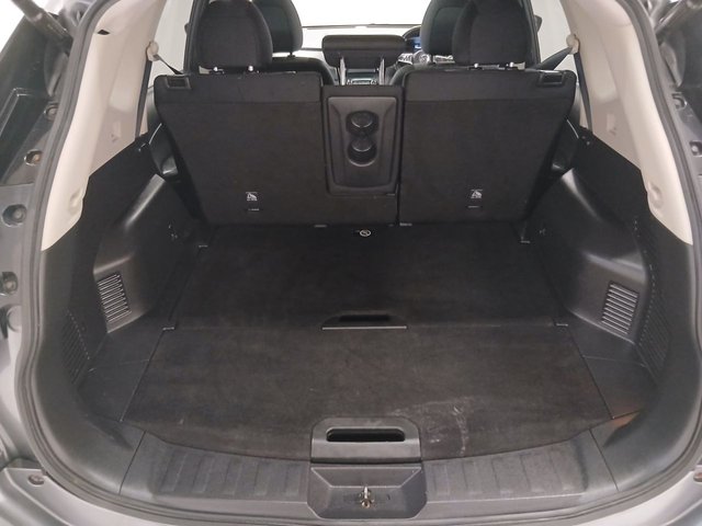 2017 NISSAN X-TRAIL - Photo 11