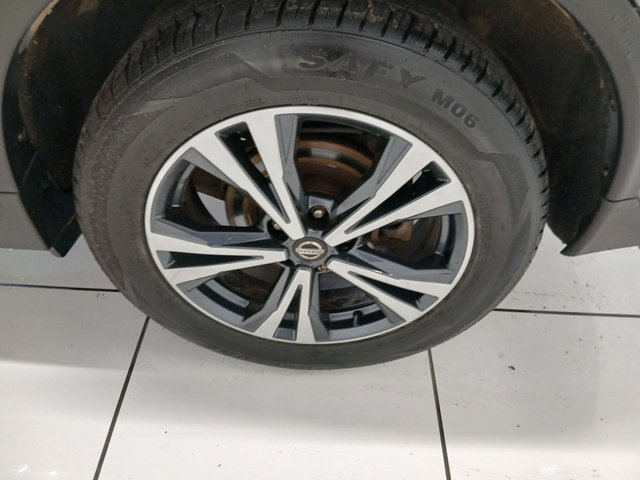 2017 NISSAN X-TRAIL - Photo 5