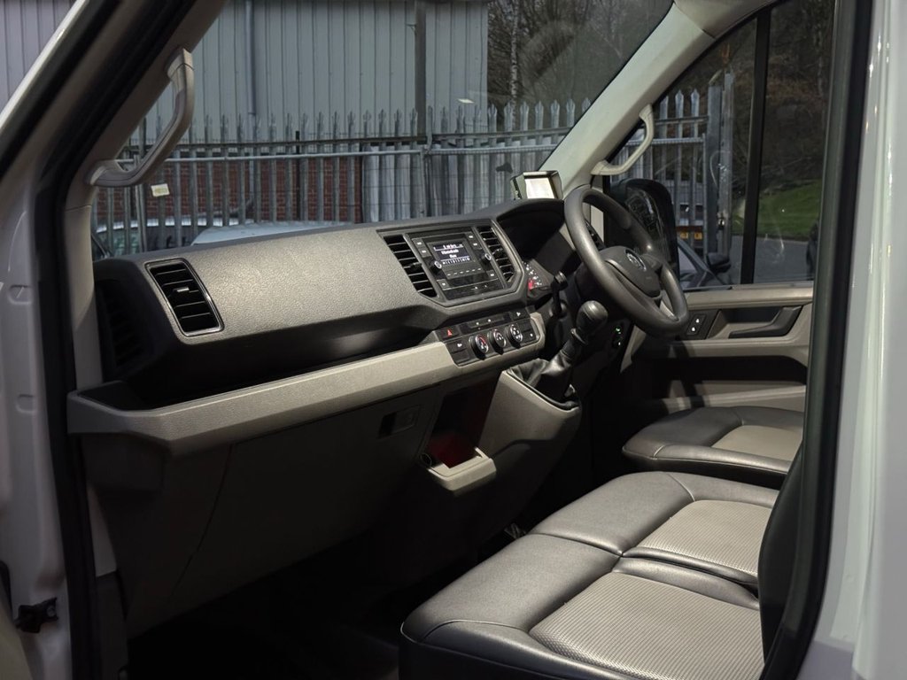 USED 2021 21 VOLKSWAGEN CRAFTER 2.0 TDI CR35 Startline Dropside 2dr Diesel Manual FWD LWB Euro 6 (s/s) (ETG) (140 ps) 