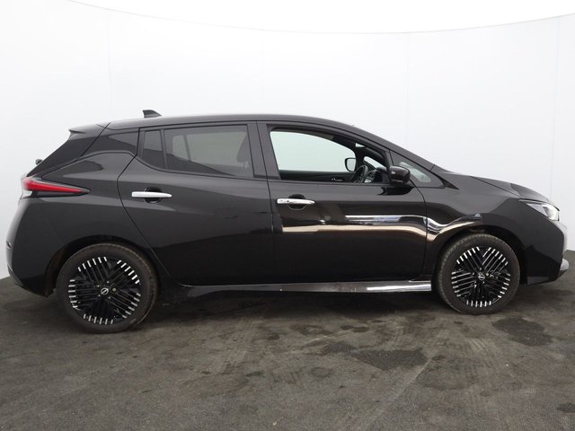 2022 Nissan Leaf - Photo 11