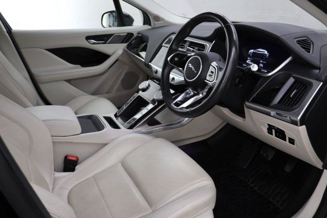 2019 Jaguar I-Pace - Photo 2