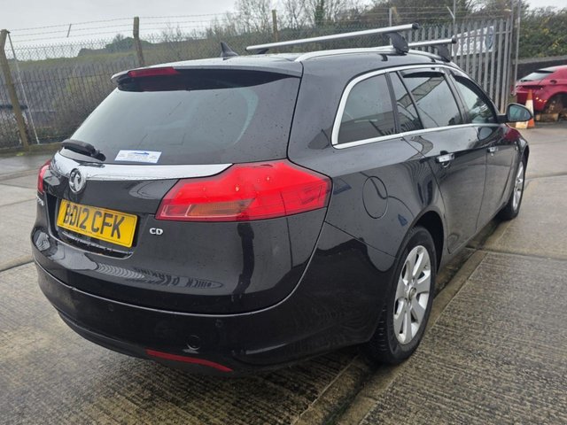 2012 Vauxhall Insignia 2L SE Nav 5dr - Photo 9