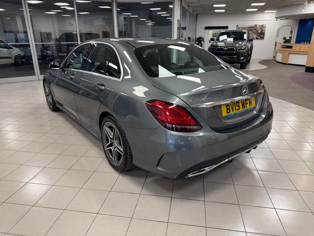 2019 Mercedes-Benz C-Class 2L Amg Line 4dr - Photo 5