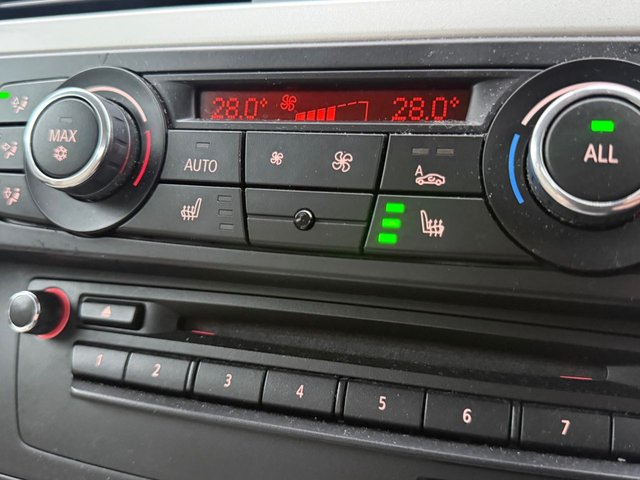 2010 BMW 3 Series 2L Se 2dr - Photo 10