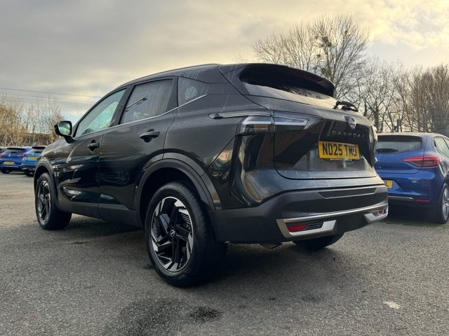 2025 Nissan Qashqai 1.3L N-Connecta 5dr - Photo 7