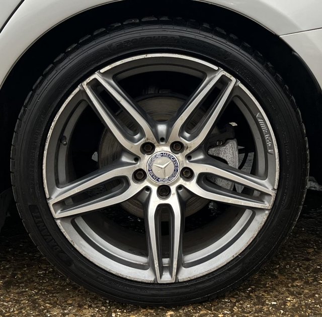 2017 MERCEDES-BENZ E-CLASS 2.0 E220d AMG Line Estate 5dr Diesel G-Tronic+ Euro 6 (s/s) (194 ps) - Photo 11