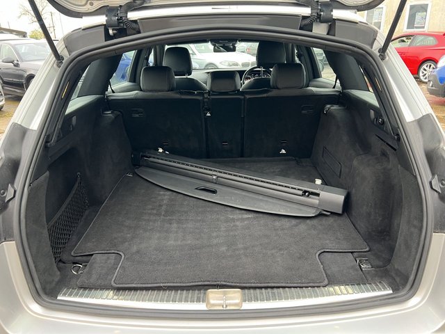 2017 MERCEDES-BENZ E-CLASS 2.0 E220d AMG Line Estate 5dr Diesel G-Tronic+ Euro 6 (s/s) (194 ps) - Photo 9