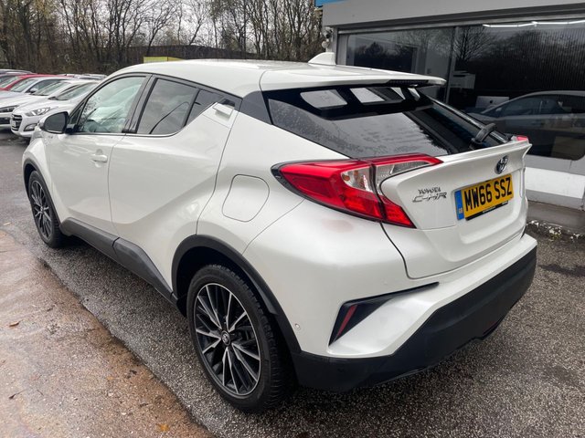 2016 TOYOTA C-HR - Photo 3