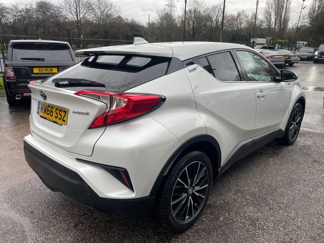 2016 TOYOTA C-HR - Photo 5
