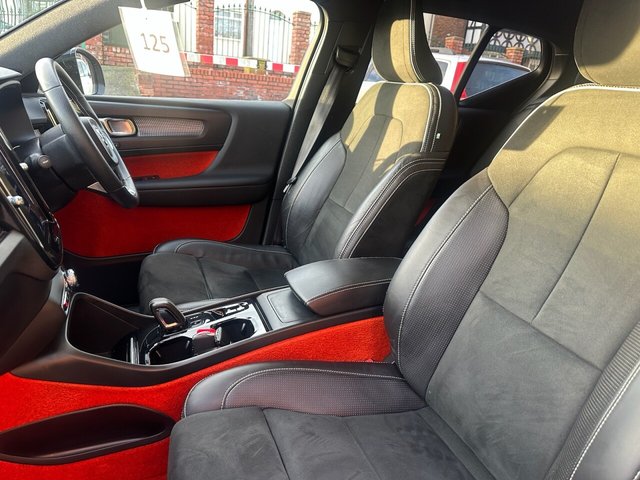 2018 Volvo Xc40 2L R-Design Pro 5dr - Photo 6