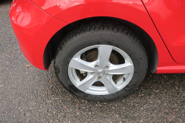 2013 VOLKSWAGEN POLO - Photo 10