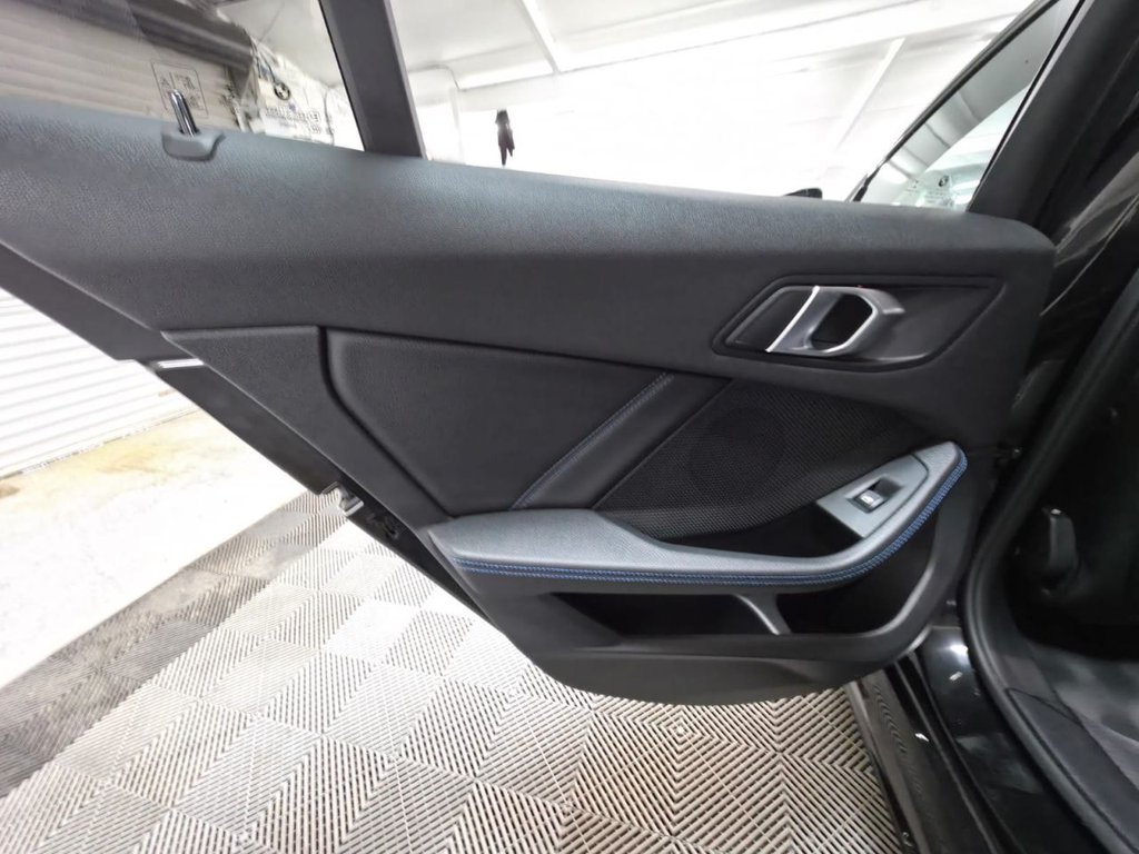 USED 2022 72 BMW 1 SERIES 1.5 118i M Sport (LCP) Hatchback 5dr Petrol DCT Euro 6 (s/s) (136 ps) 1 Owner - Bluetooth - SatNav!