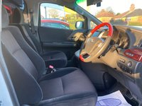 USED 2011 TOYOTA VELLFIRE 3.5 Automatic MPV Petrol White 5dr GENUINE LOW MILEAGE/ MPV