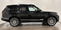 USED 2017 67 LAND ROVER RANGE ROVER 4.4 SD V8 Autobiography SUV 5dr Diesel Auto 4WD Euro 6 (s/s) (339 ps) Striking 4.4 SD V8 Autobiography Euro 6 Hosting a very generous specification and 340 BHP from the silky smooth V8 power unit this flag ship
