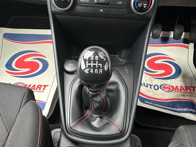 2022 FORD FIESTA - Photo 8