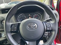 USED 2018 67 TOYOTA YARIS 1.5 VVT-i Icon Hatchback 5dr Petrol Manual Euro 6 (111 ps) 1 OWNER+FULL SERVICE HISTORY