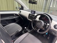USED 2013 13 VOLKSWAGEN UP! 1.0 up! White Hatchback 3dr Petrol Manual Euro 5 (75 ps) 