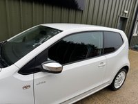USED 2013 13 VOLKSWAGEN UP! 1.0 up! White Hatchback 3dr Petrol Manual Euro 5 (75 ps) 