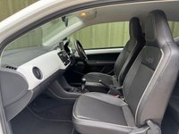 USED 2013 13 VOLKSWAGEN UP! 1.0 up! White Hatchback 3dr Petrol Manual Euro 5 (75 ps) 