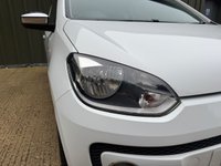 USED 2013 13 VOLKSWAGEN UP! 1.0 up! White Hatchback 3dr Petrol Manual Euro 5 (75 ps) 