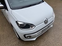 USED 2013 13 VOLKSWAGEN UP! 1.0 up! White Hatchback 3dr Petrol Manual Euro 5 (75 ps) 