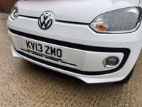 USED 2013 13 VOLKSWAGEN UP! 1.0 up! White Hatchback 3dr Petrol Manual Euro 5 (75 ps) 