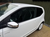 USED 2013 13 VOLKSWAGEN UP! 1.0 up! White Hatchback 3dr Petrol Manual Euro 5 (75 ps) 