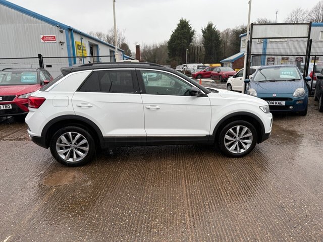 2020 VOLKSWAGEN T-ROC 1.0 TSI Design SUV 5dr Petrol Manual Euro 6 (s/s) (110 ps) - Photo 3