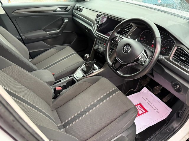 2020 VOLKSWAGEN T-ROC 1.0 TSI Design SUV 5dr Petrol Manual Euro 6 (s/s) (110 ps) - Photo 11