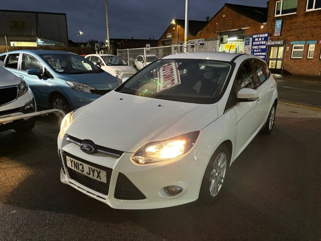 View our FORD FOCUS