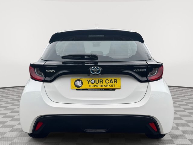 2022 TOYOTA YARIS - Photo 8