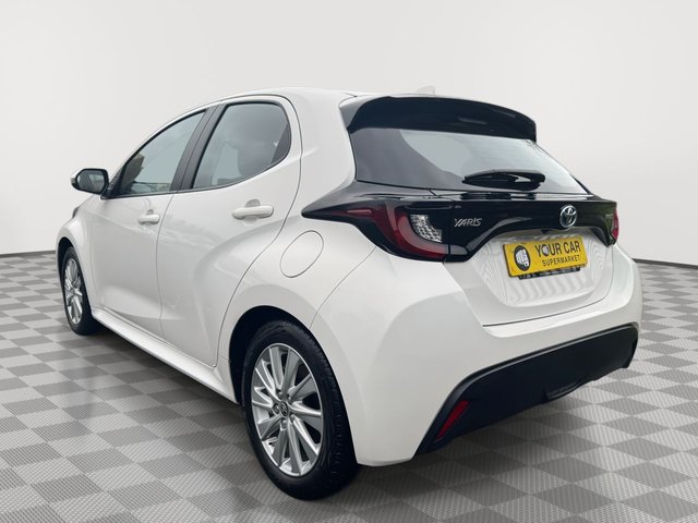 2022 TOYOTA YARIS - Photo 9
