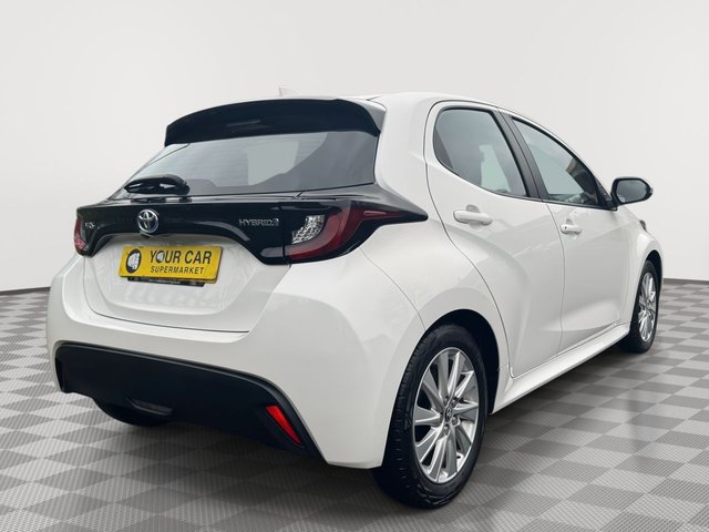 2022 TOYOTA YARIS - Photo 10
