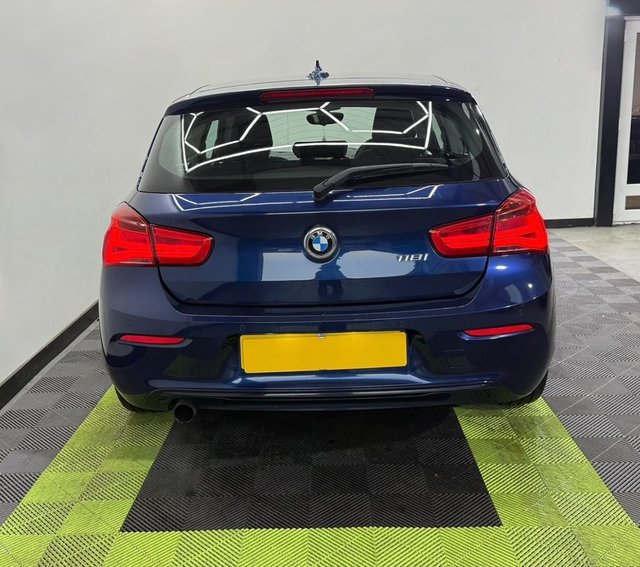 2017 BMW 1 SERIES - Photo 5