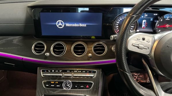 2019 Mercedes-Benz E-CLASS - Photo 4