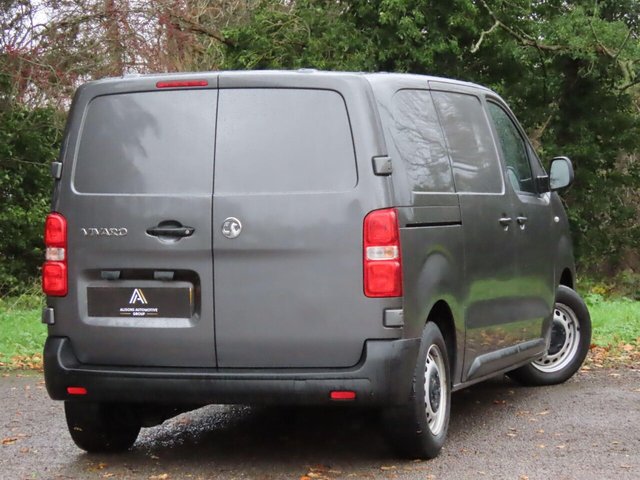 2021 VAUXHALL VIVARO - Photo 4