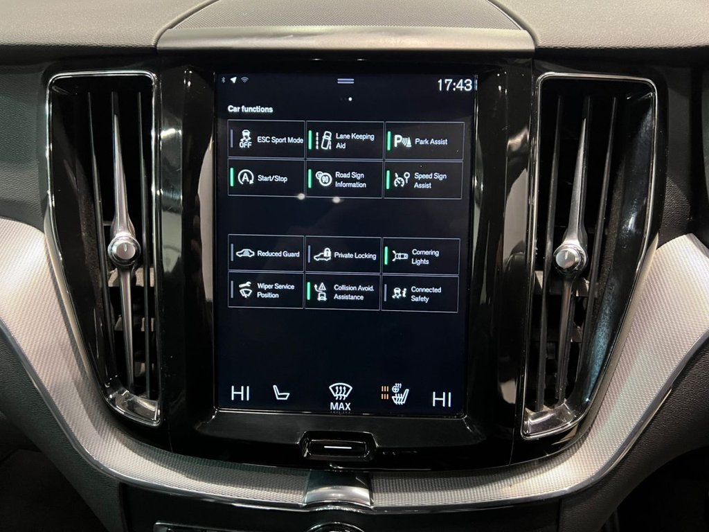 USED 2018 18 VOLVO XC60 2.0 D4 R-Design SUV 5dr Diesel Auto AWD Euro 6 (s/s) (190 ps) 