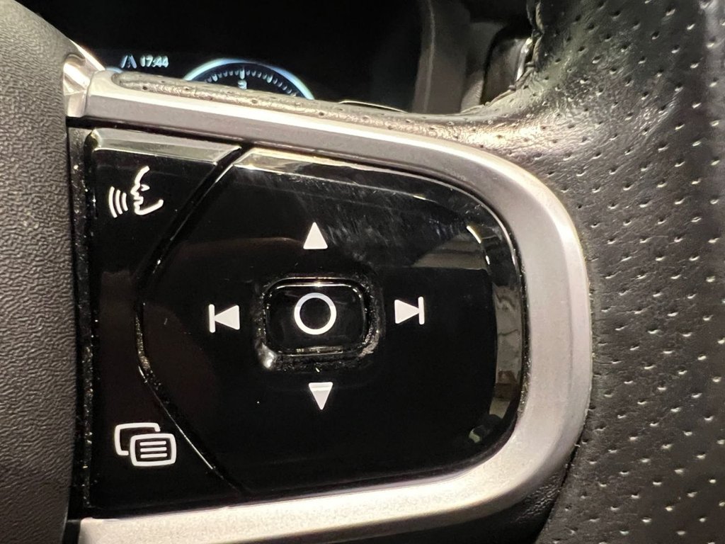USED 2018 18 VOLVO XC60 2.0 D4 R-Design SUV 5dr Diesel Auto AWD Euro 6 (s/s) (190 ps) 