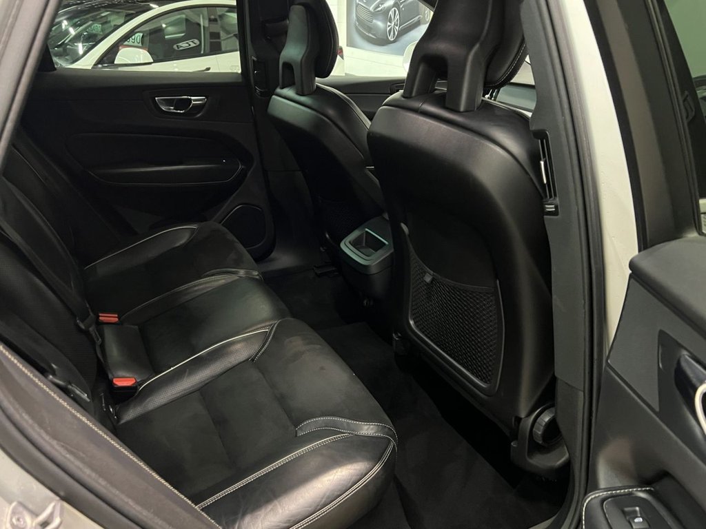 USED 2018 18 VOLVO XC60 2.0 D4 R-Design SUV 5dr Diesel Auto AWD Euro 6 (s/s) (190 ps) 