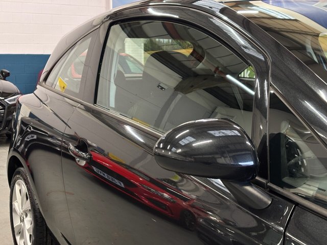 2015 Vauxhall Corsa 1L Excite 3dr - Photo 9
