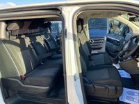 USED 2021 71 VAUXHALL VIVARO 2.0 Turbo D 3100 Sportive Crew Van Double Cab 5dr Diesel Auto L2 H1 Euro 6 (s/s) (120 ps) 6 seats-p sensors-air con- auto