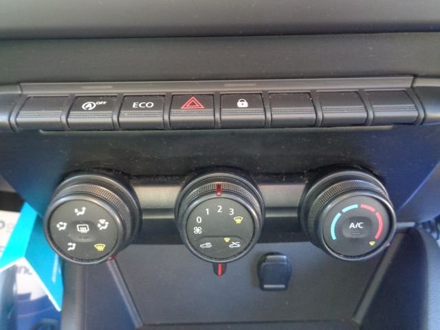 2019 DACIA DUSTER 1.6 SCe Essential SUV 5dr Petrol Manual Euro 6 (s/s) (115 ps) - Photo 11