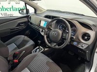 USED 2018 68 TOYOTA YARIS 1.5 VVT-h Icon Tech Hatchback 5dr Petrol Hybrid E-CVT Euro 6 (s/s) (100 ps) 2 keys, reverse camera, NAV, cruise