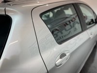 USED 2018 68 TOYOTA YARIS 1.5 VVT-h Icon Tech Hatchback 5dr Petrol Hybrid E-CVT Euro 6 (s/s) (100 ps) 2 keys, reverse camera, NAV, cruise